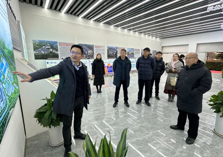 藺建文帶領西安市先進制造業協會一行赴集團涇河產業園調研交流